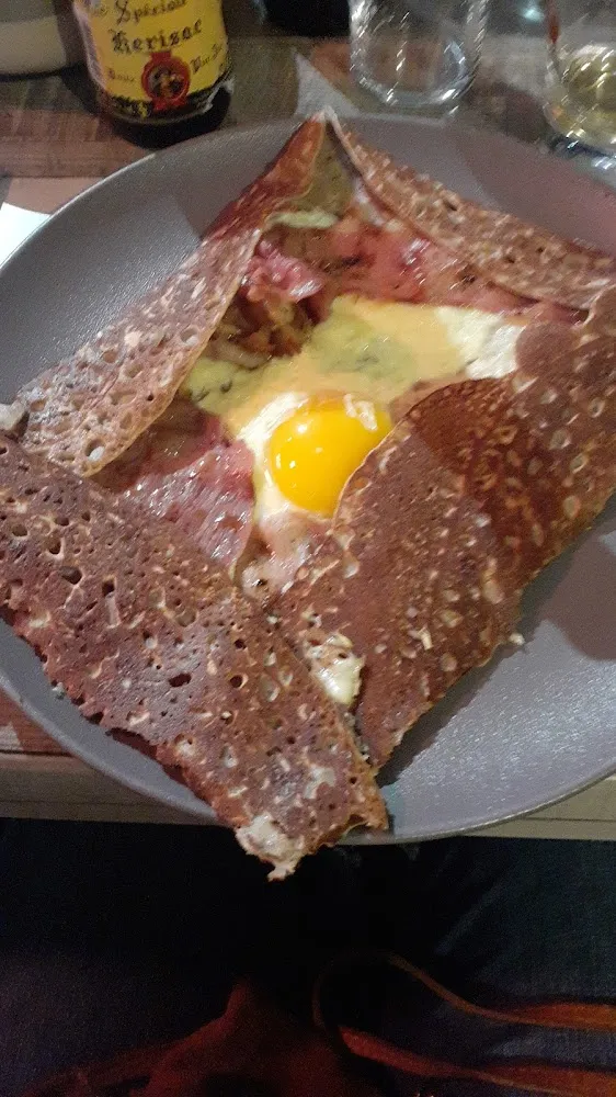 Crêpe Complète Oeuf Jambon de Pays Fromage